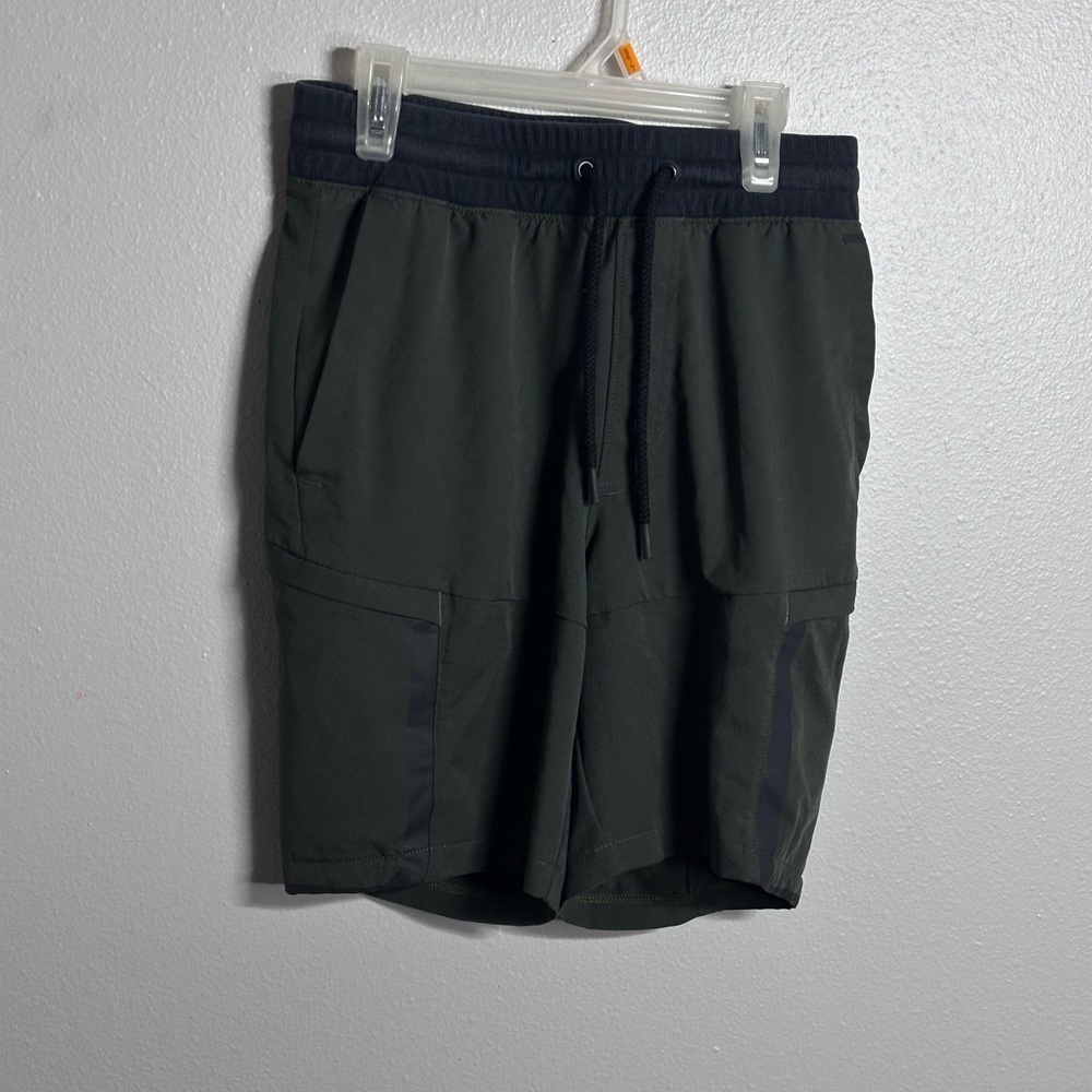 Under Armour Men Dark Green Athletic Fitted Running Workout shorts size S